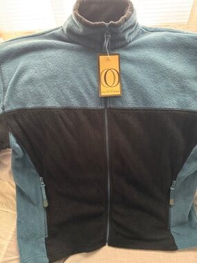 Ocean Blue and Black Full-Zip Fleece Jacket  size medium
